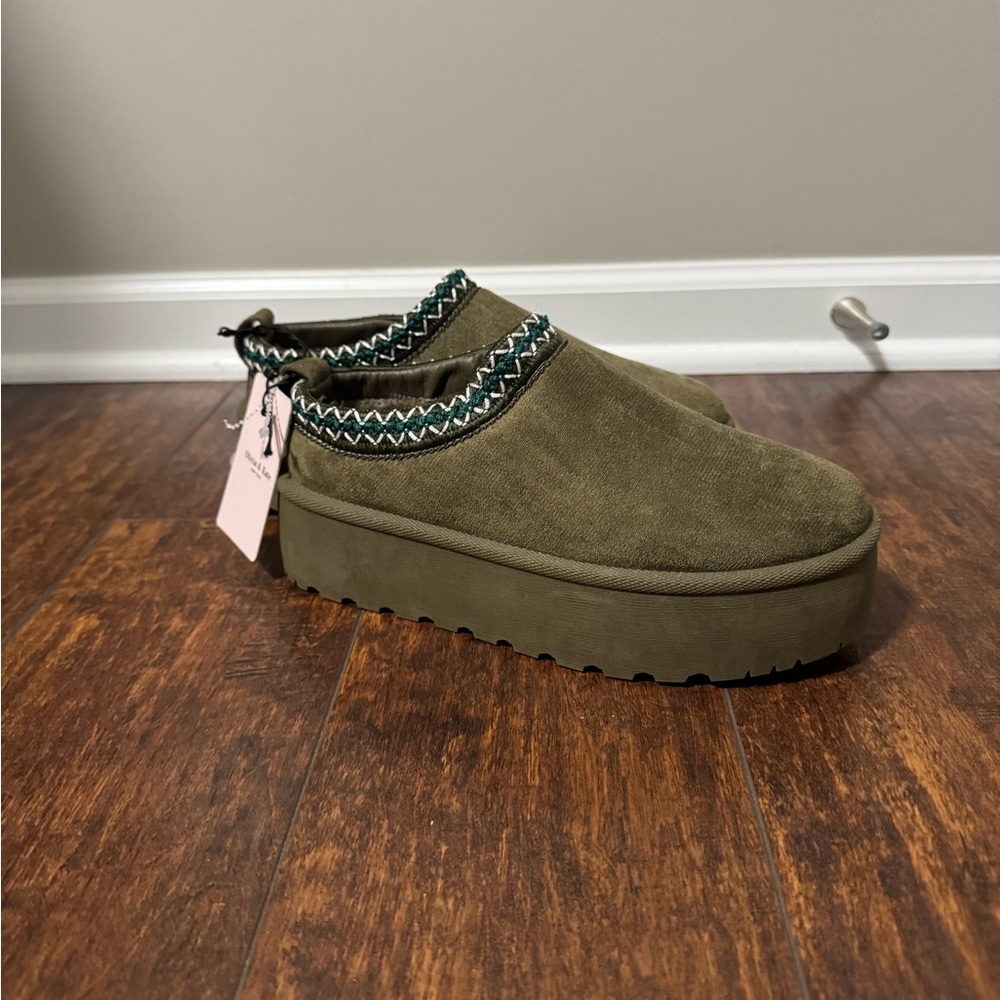 Olive & Kate Green Slip-On Platform Shoes